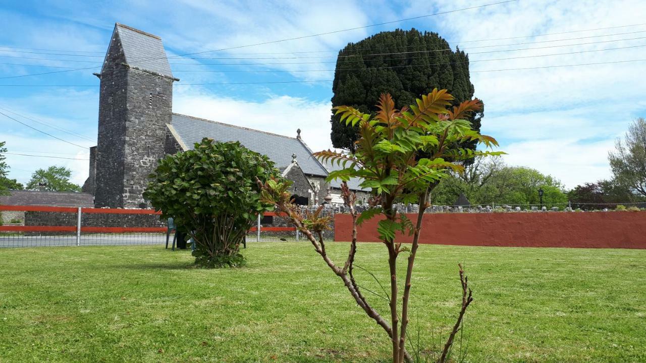 Pendine Sands Guest House Exterior photo